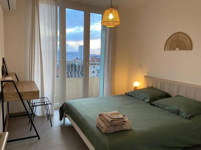 Le Bellevue, T5 vue-mer centre ville Images_5