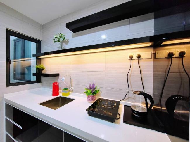 Symphony Tower 3BR High Floor 100mbps Wi-Fi Netflix Images_5