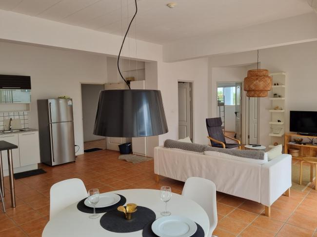 Avatara B condominium Family room B25 Images_3