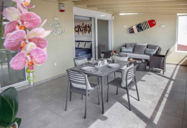 Sea view penthouse in Vari Images_4