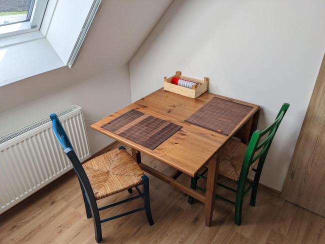 Großes Zimmer mit eigenem Bad/Flur Images_5