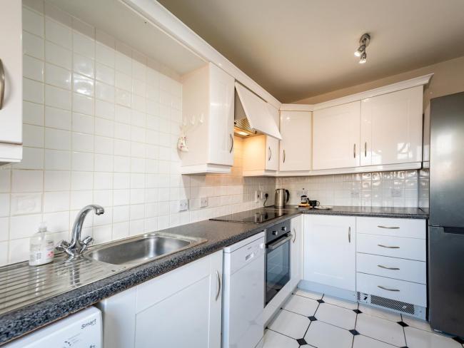 Pass the Keys Town Location for Shrewsbury with 3 Bedrooms Images_4