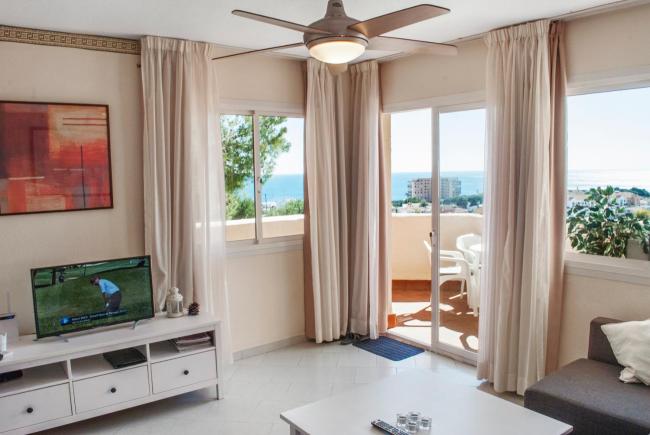 Seaview balcony with pool Ref 113 Images_4