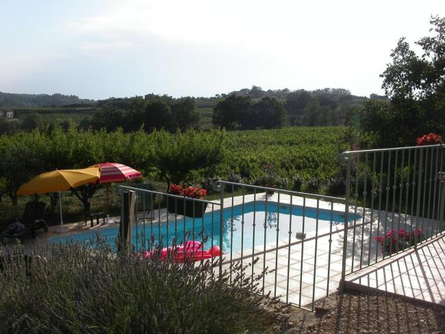 Beautiful Provençal farmhouse with private pool Images_5