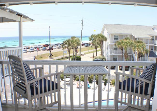 Summer Breeze Condominium 304 by Newman-Dailey Images_5