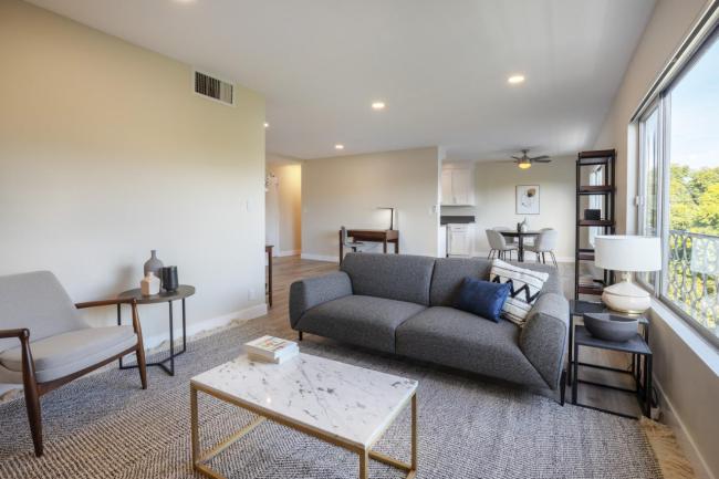 Beverly Hills 1BR w Pool nr Trader Joes LAX-227 Images_2