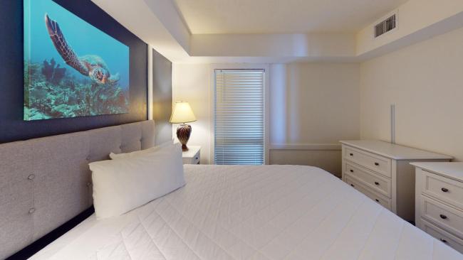 Willow Bay 903 Oceanfront Suite, Renovated Spring 2023 desirable Golden Mile Location Images_5