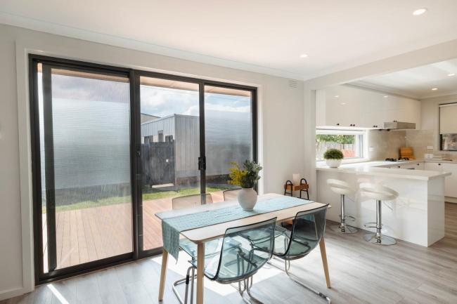 Entire Comfy 3BD House in Glen Waverley Images_2