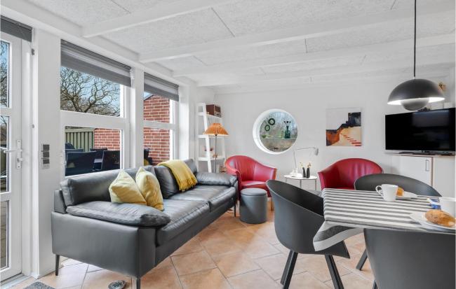 Lovely Home In Hemmet With Kitchen Images_2