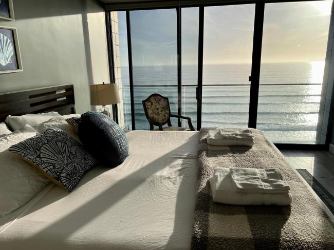 Ocean View Luxury Condo Oceanfront and Pool Images_2
