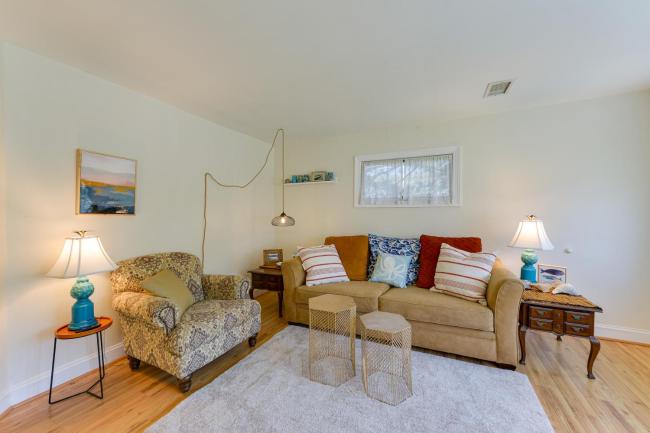 New Jersey Cottage with Grill - Short Walk to Beach! Images_2