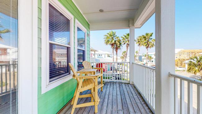 FD191 Spacious Home, 2 Shared Pools, Boardwalk, 3rd Level Eagle's Nest and Golf Cart House Images_5