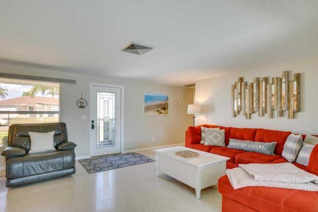 Canalfront Home with Dock and Pool 5 Mi to Ft Myers! Images_5