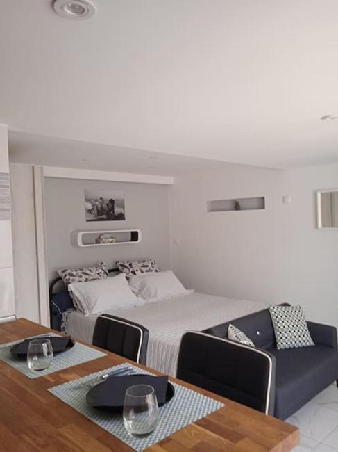 Petit paradis, calme et modernité. Images_3