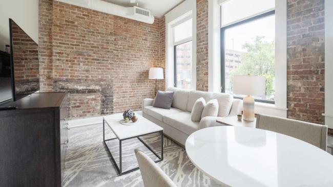 Modern Apartment in Prime Location ID5790X36 Images_1