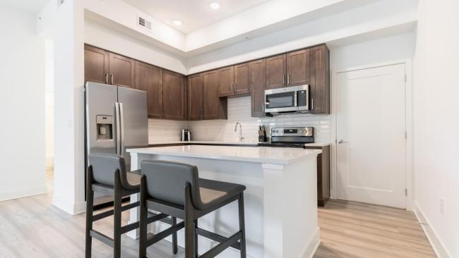 Modern Apartment in Prime Location ID7442X46 Images_5