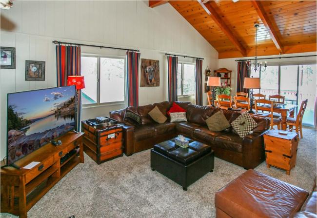 Buffalo Crossing - Spacious mountain home with game room and a hot tub for everyone to enjoy! Images_4