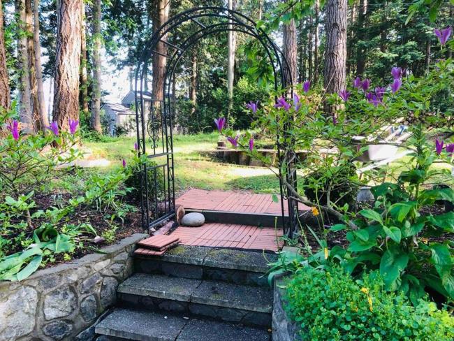 Saanichton Waterfront 2BR suite with superb views Images_3