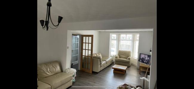 Enfield Street house behind Portstewart promenade with partial sea view from front 3 bed sleeps 7 Images_4