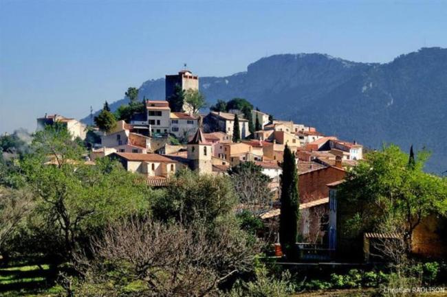 Big Villa with Private Pool & Magnificent view in Village center Images_4