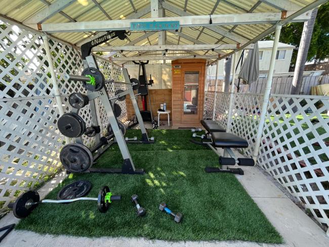 Large backyard with pool perfect for events Images_5