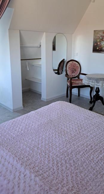 room to the east Images_5