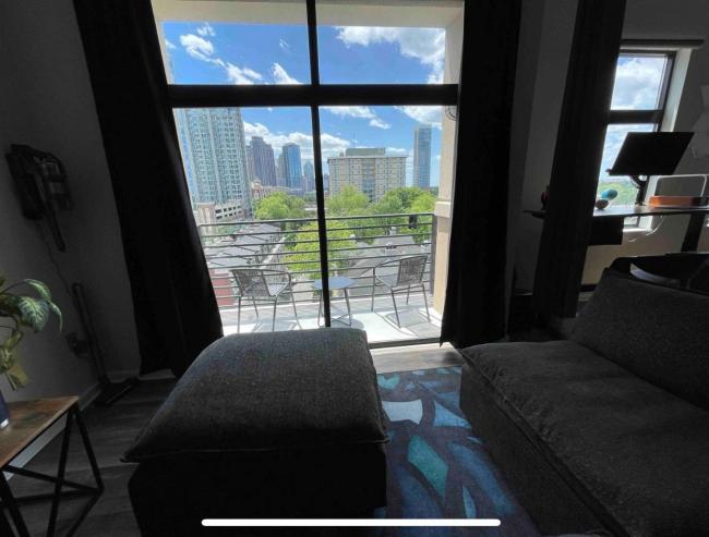 Condo in Fourth Ward Images_4