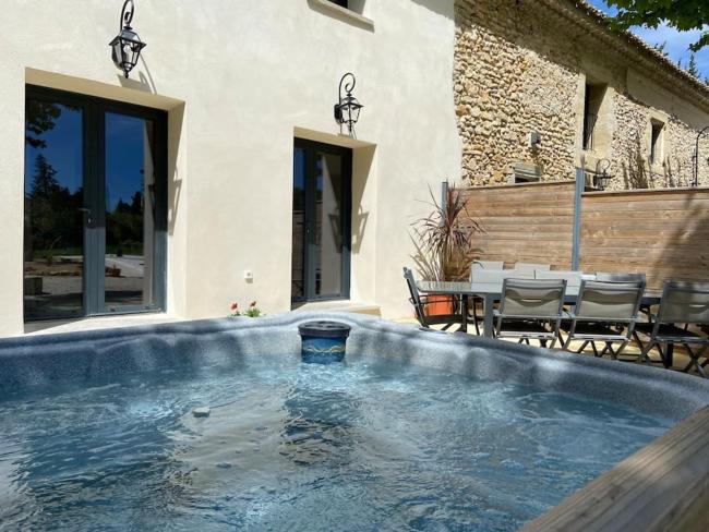 Partie de mas avec Spa privatif et piscine partagée Images