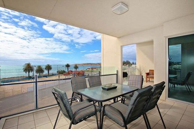 The Penthouse with Views Images_2