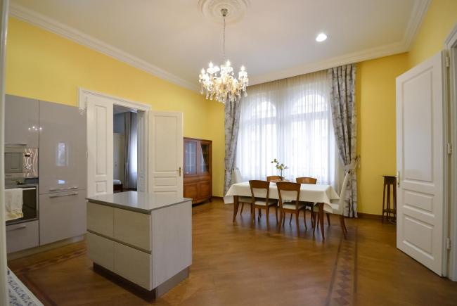 Dalmatinova 2-bedroom Apartment with Castle View Images_2