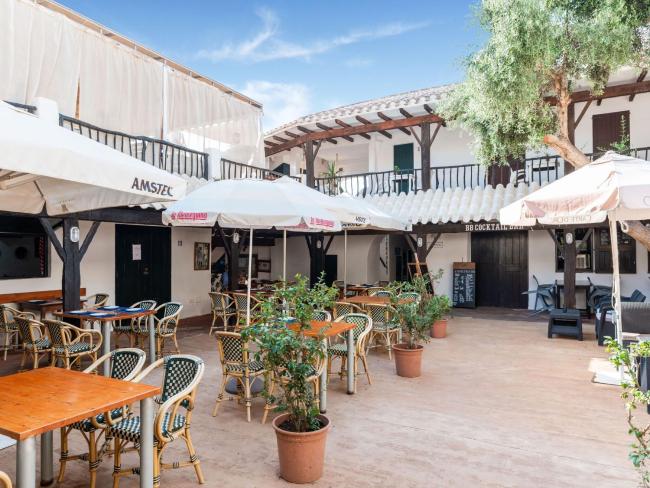 Authentic apartment in Binibeca Vell with private terrace Images_4