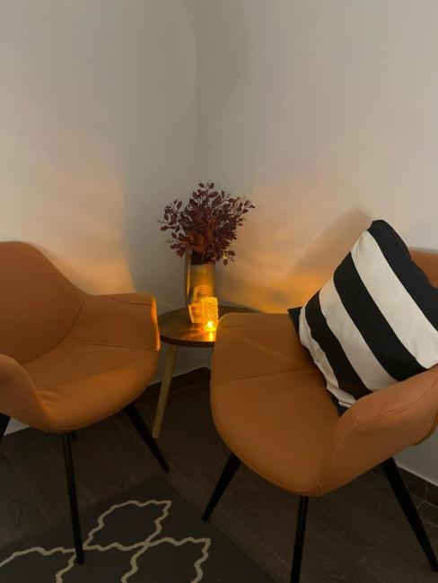 سويت الدرعيه غرفة نوم واحده صاله و سطح شقه خاصه Images_2