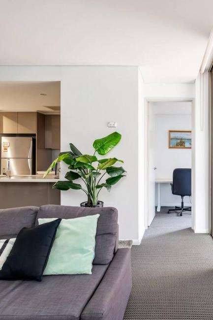 'The Patio' Live like a Local in Spacious Comfort Images_5