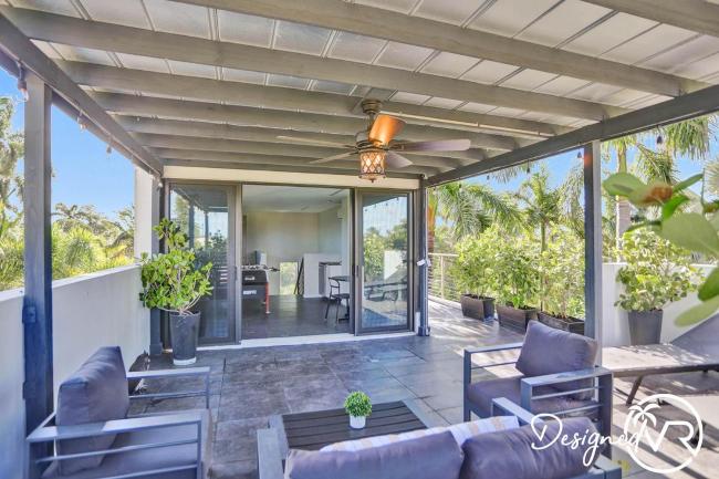 Stunning 5 BR with Heated Pool & Game Area Images_2