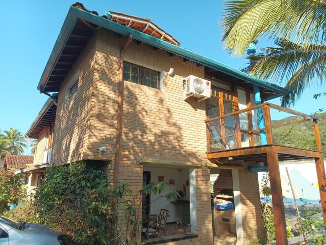 Casa com piscina a 150m da Praia do Lázaro Images_2