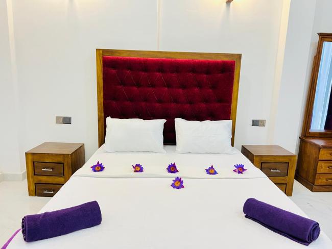 Jerry’s City Hotel Images_1