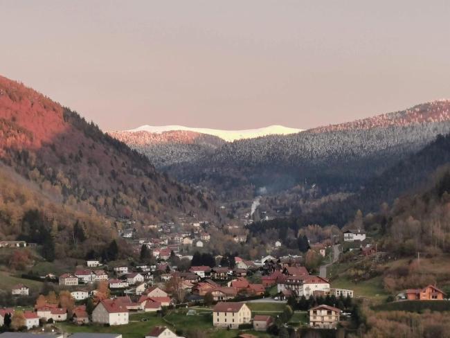 Fenêtre sur les crêtes Vosgiennes Images_1