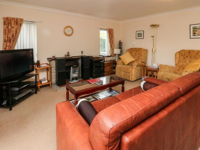 Bide-a-While Images_5