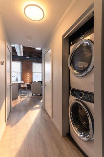 Entire Historic Building Sleeps 30 Images_4