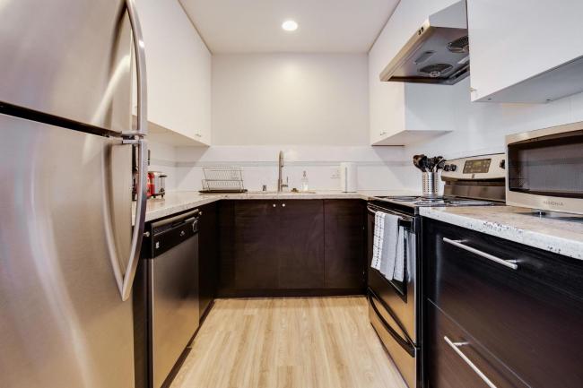 Accessible 1BR Close to Caltrain Images_4