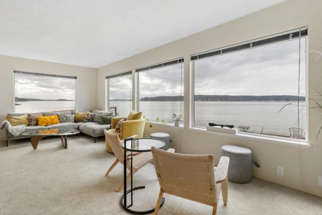 Beachfront Historical Home in University Place! Images_1