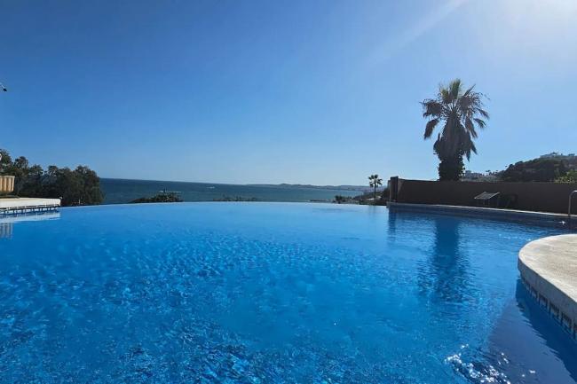 TinyHouseBeach Images