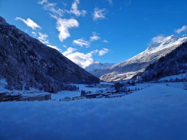 Rooftop by Northsouth Apartments Images_4