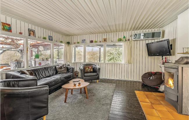 Cozy Home In Sydals With Jacuzzi Images_3