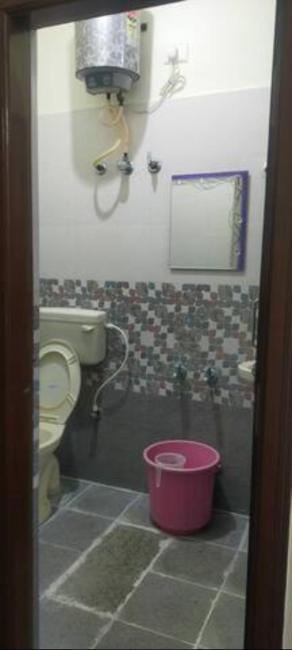 Cheerful spacious 2bhk in first floor Images_5