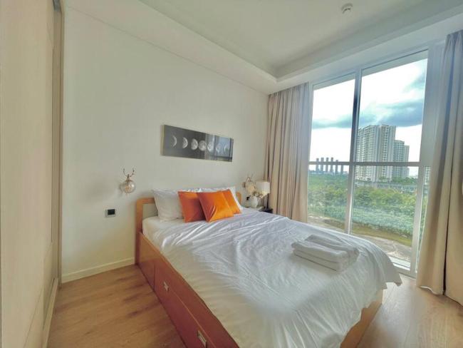 Léonie de Sala-2Brs.PanoView :€: 3m to D1 Images_2