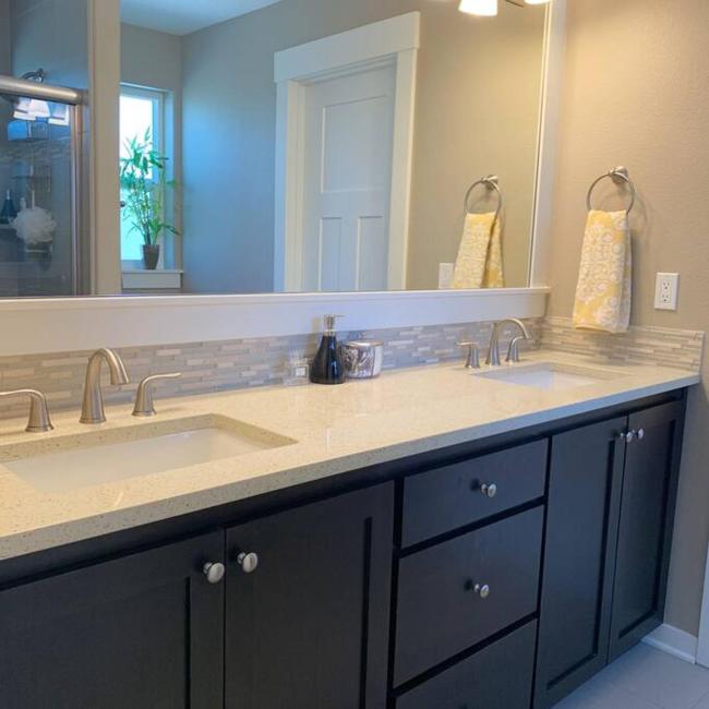 Modern, NEW Home in HOT Spot. CLOSE 2 Everything! New Shuffleboard & Private Backyard. Images_4