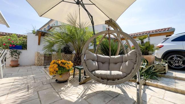 Charmante location en 2 parties dans le village de Loix Images_2