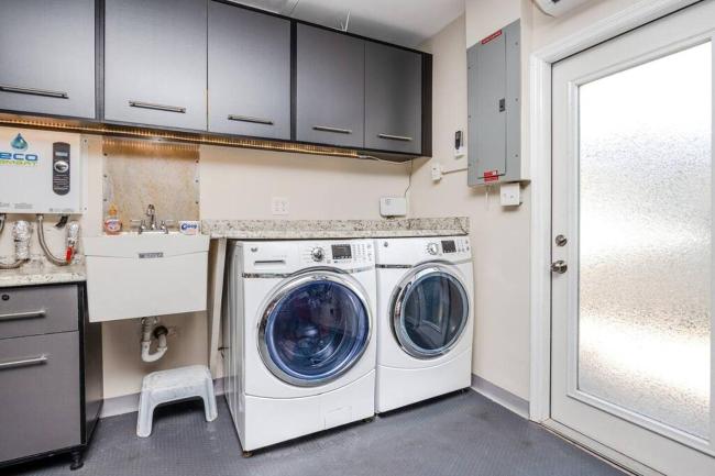 Luxe Private Waterfront Getaway with Pool in Ozona Images_2