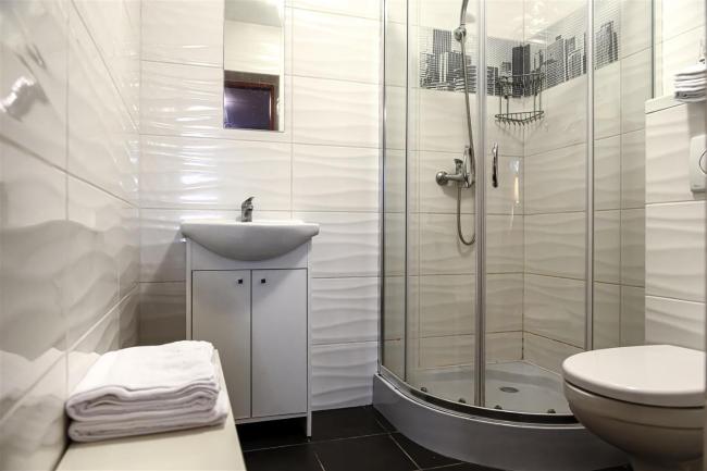 Neptun Ψ Rooms for rent Images_5